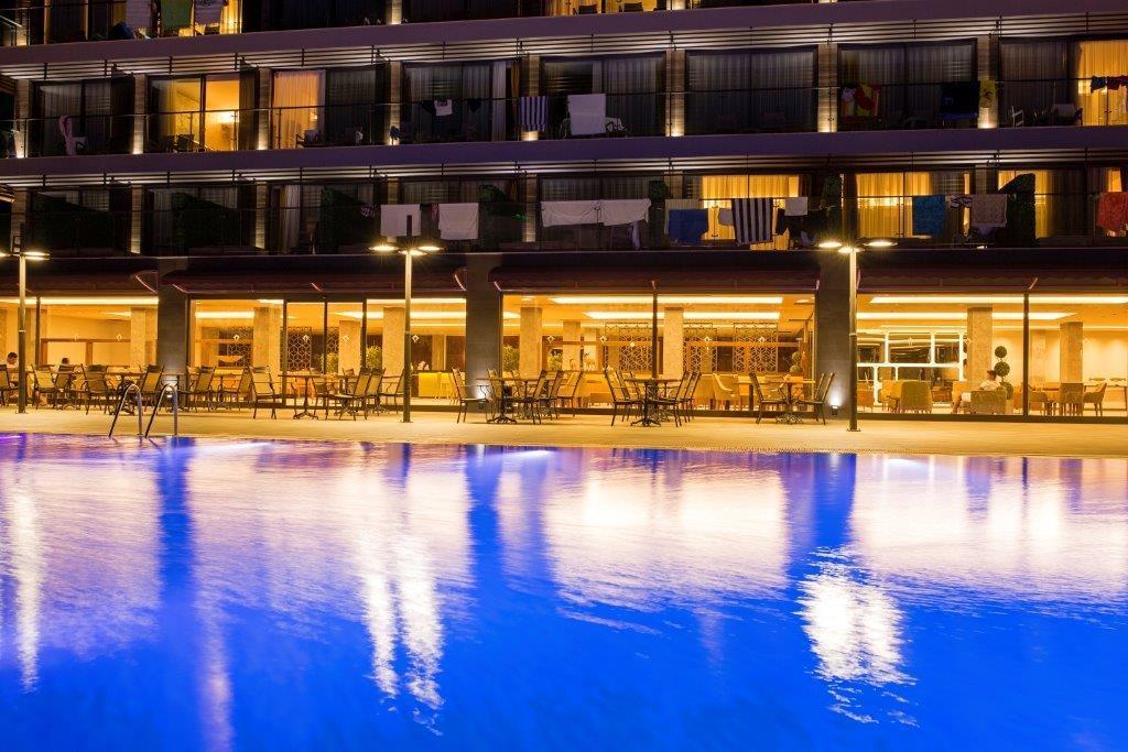 Mirage Palm (adults Only)